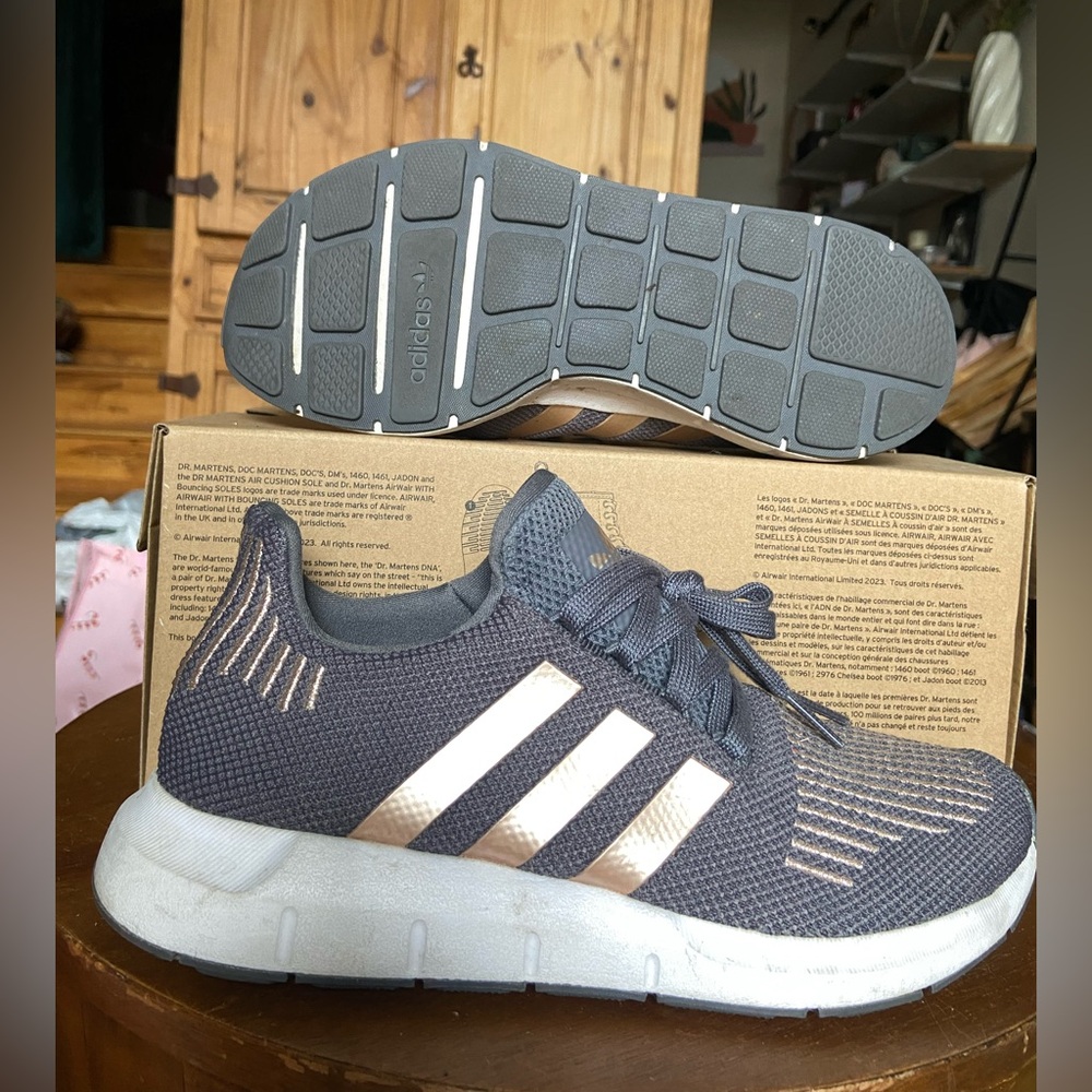 Addidas rose gold sneakers tennis shoes